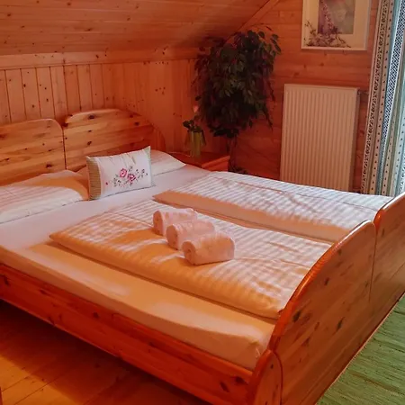 Almchalet Orter In Treffen Am Ossiacher * 圣乌尔班